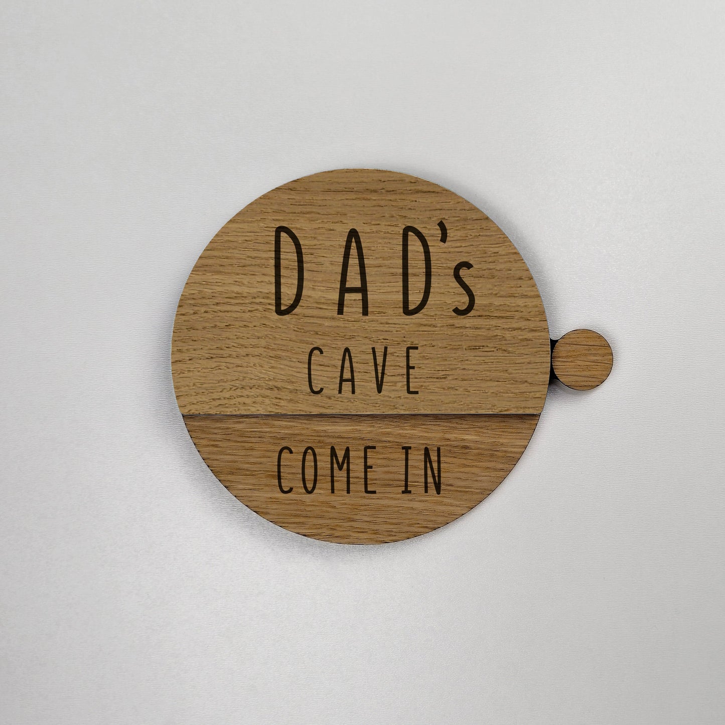 Personalized Dad's Cave Door Sign, Man Cave Gift, Dad Birthday Gift, Custom Sign for Bar Game Poker Billiard Room, Christmas Gift for Dad